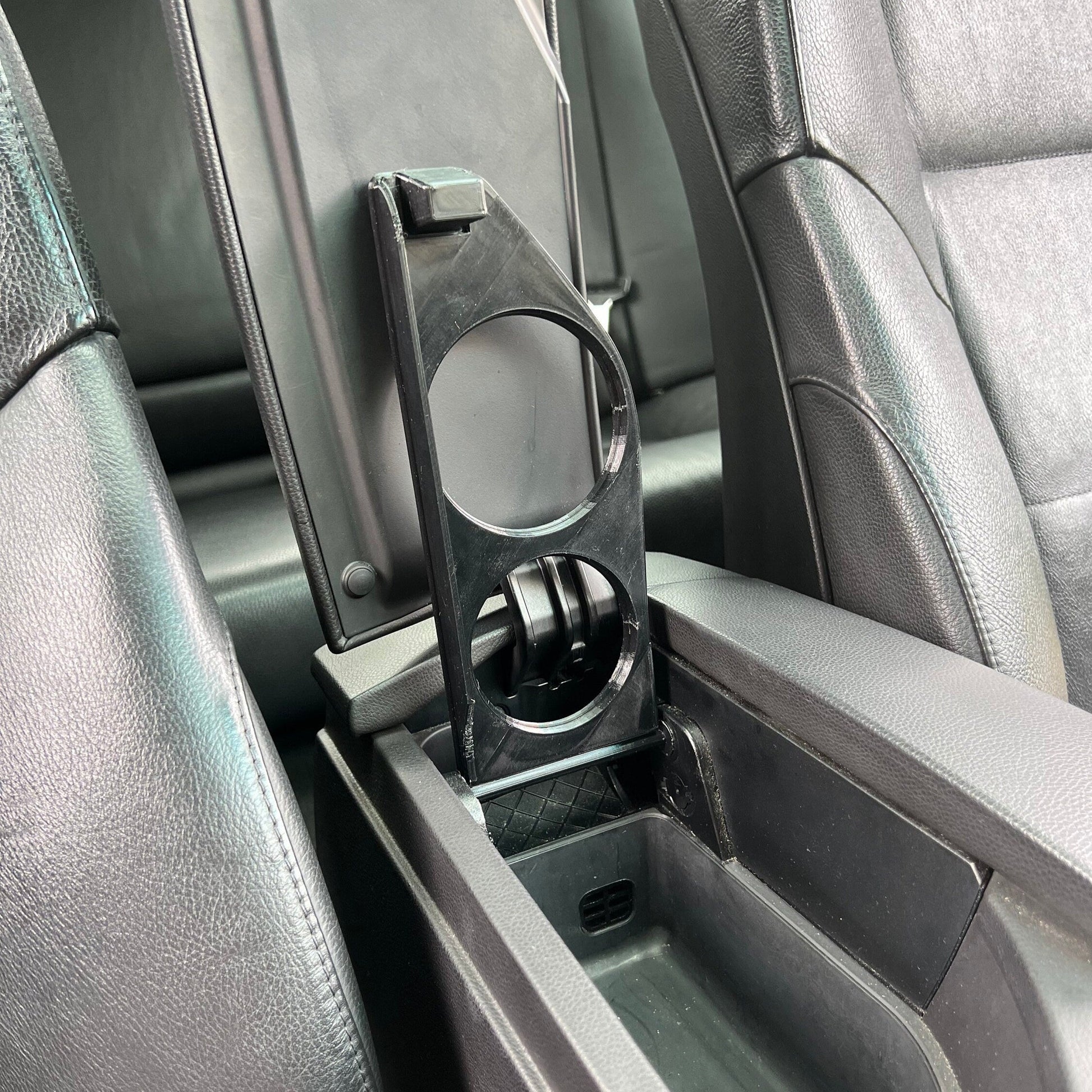 Getränkehalter für BMW 5er Serie (E60/E61) - Exact Designs