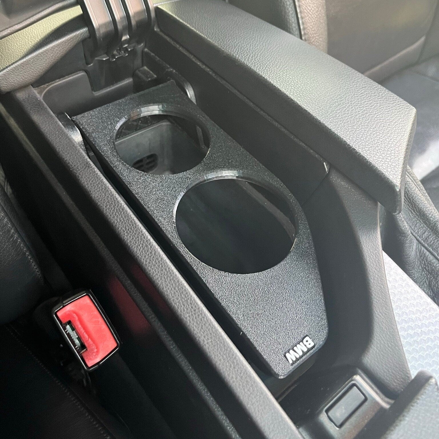 Getränkehalter für BMW 5er Serie (E60/E61) - Exact Designs