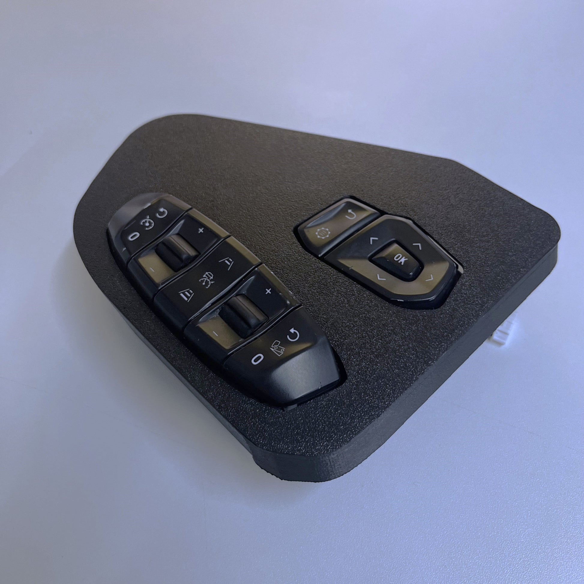 Lenkrad - Schaltereinheit für Scania NextGen – Umrüstsatz für moderne 3 - Speichen - Lenkräder - Exact Designs