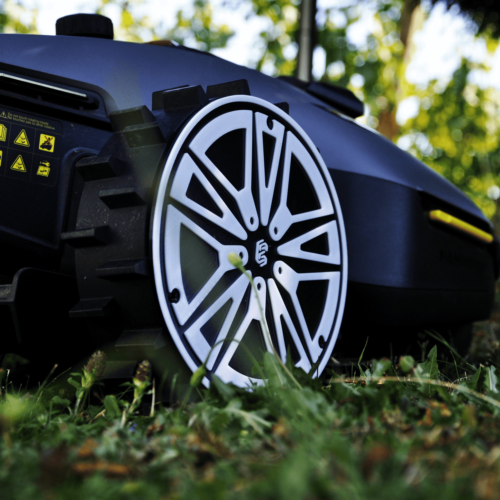 Mammotion Yuka Mini – Radabdeckung im luxuriösen Stil - Exact Designs